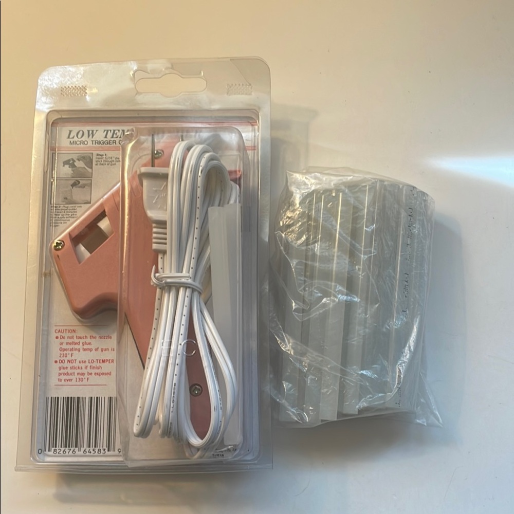 Darice Pink Mini Glue Gun - Picture 3 of 3